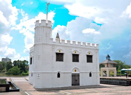 Kuching City & Shopping Tours